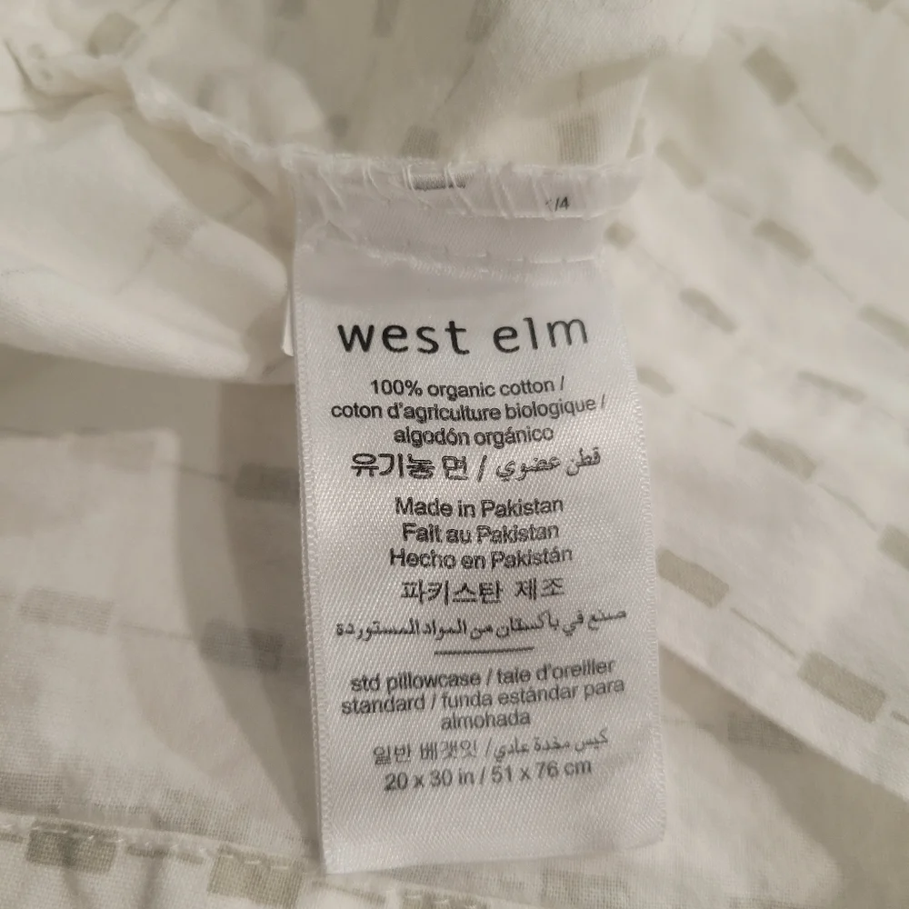 West Elm White And Gray Organic Cotton King Flat Sheet One Standard Pillow Case